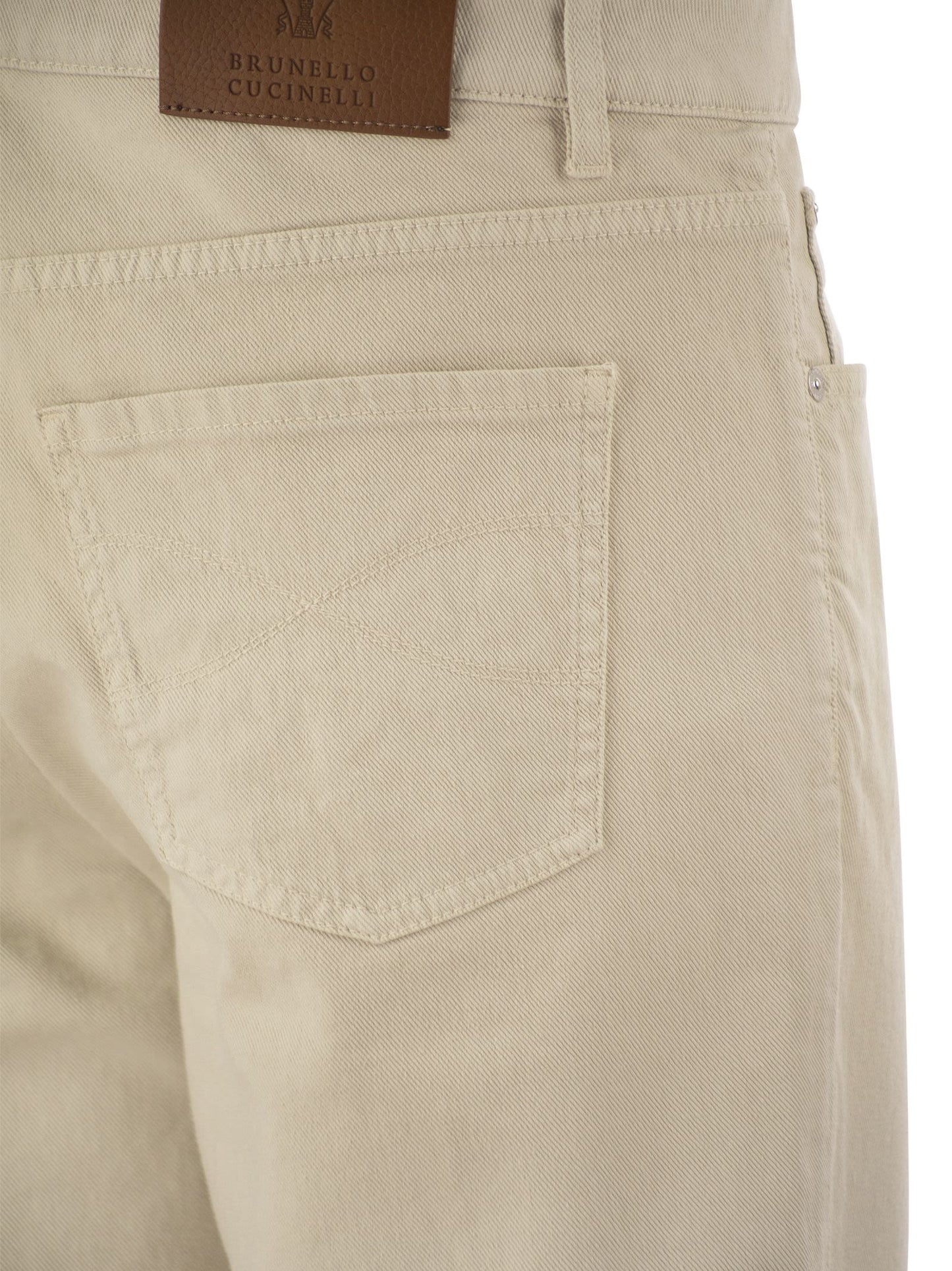 Brunello Cucinelli Five Pocket Traditional Fit Trousers In Light Comfort Dyed Denim